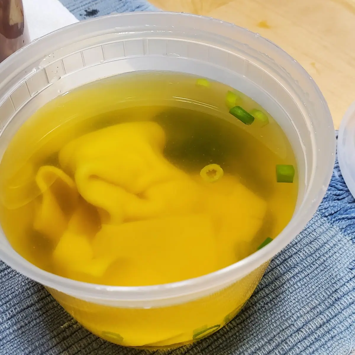 wonton soup 雲吞湯